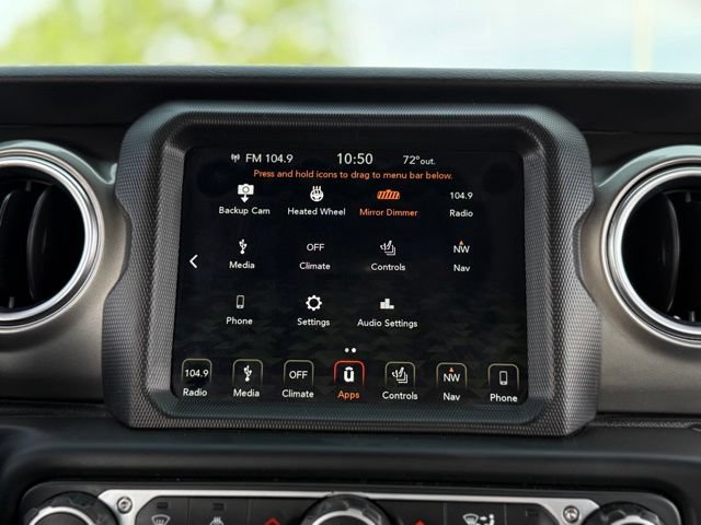 Used 2018 Jeep Wrangler Unlimited Sahara w/ Dual Top Group AWD/4WD image 10