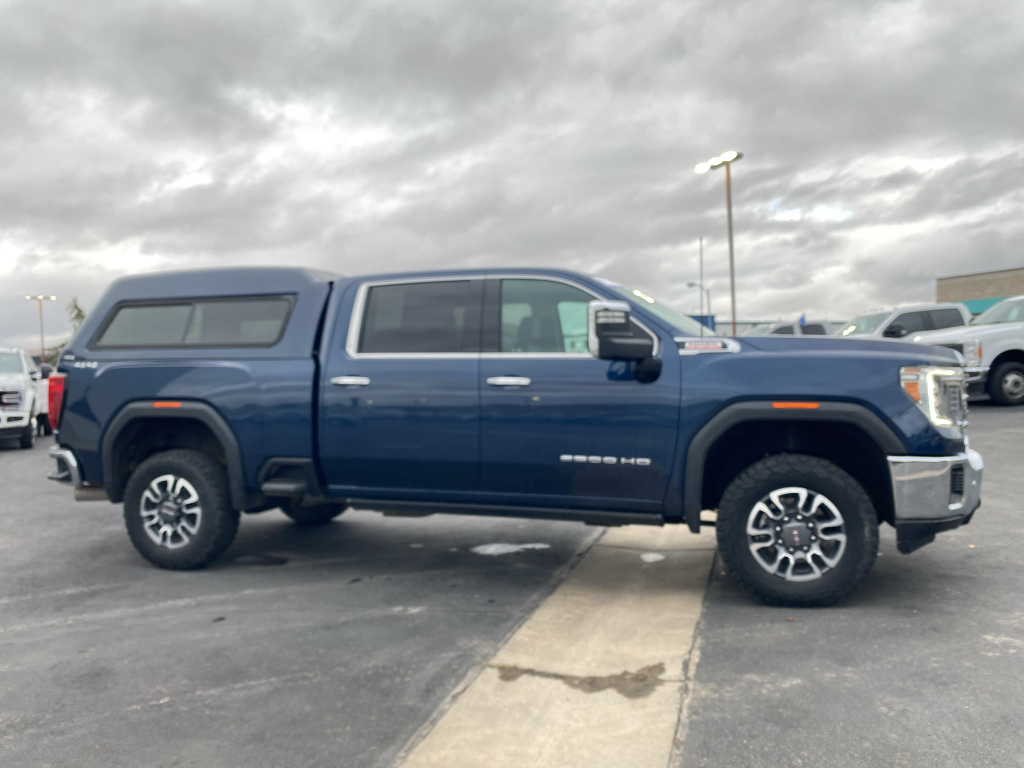 Used 2021 GMC Sierra 3500 SLT w/ SLT Premium Package AWD/4WD image 17