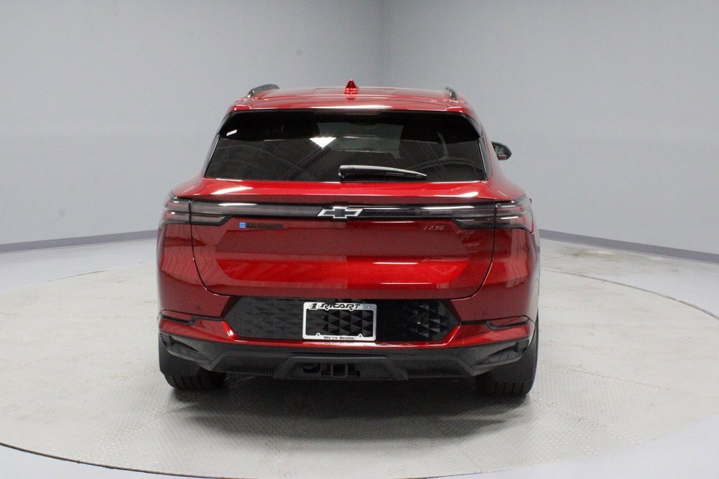 Used 2025 Chevrolet Equinox EV RS w/ LPO, Trailering Package image 4