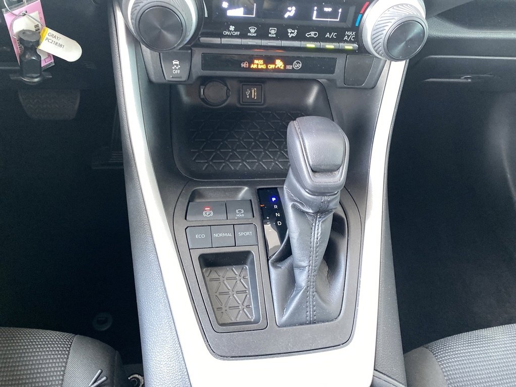 Used 2023 Toyota RAV4 LE image 15