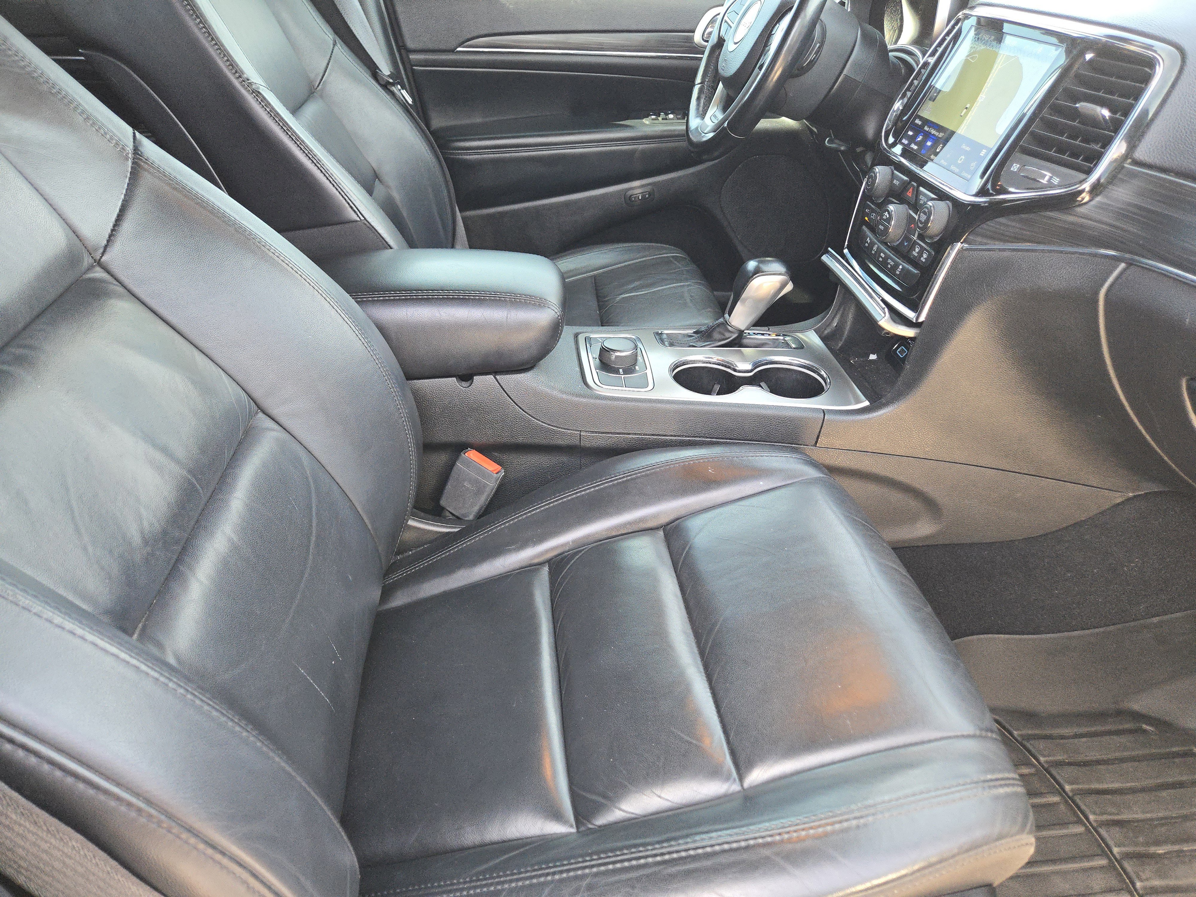 Used 2021 Jeep Grand Cherokee Limited image 15