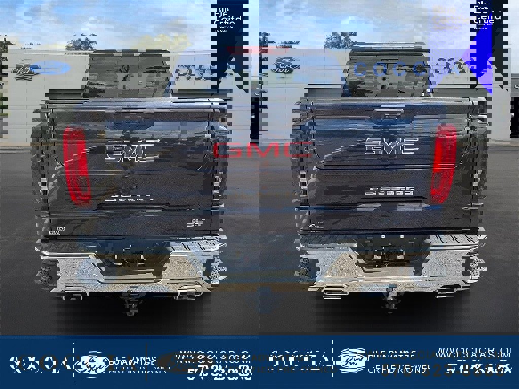 Used 2023 GMC Sierra 1500 SLT w/ SLT Premium Plus Package image 4