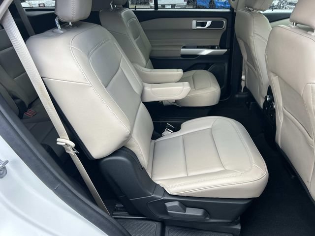 Certified 2023 Ford Explorer XLT w/ Equipment Group 202A AWD/4WD image 27