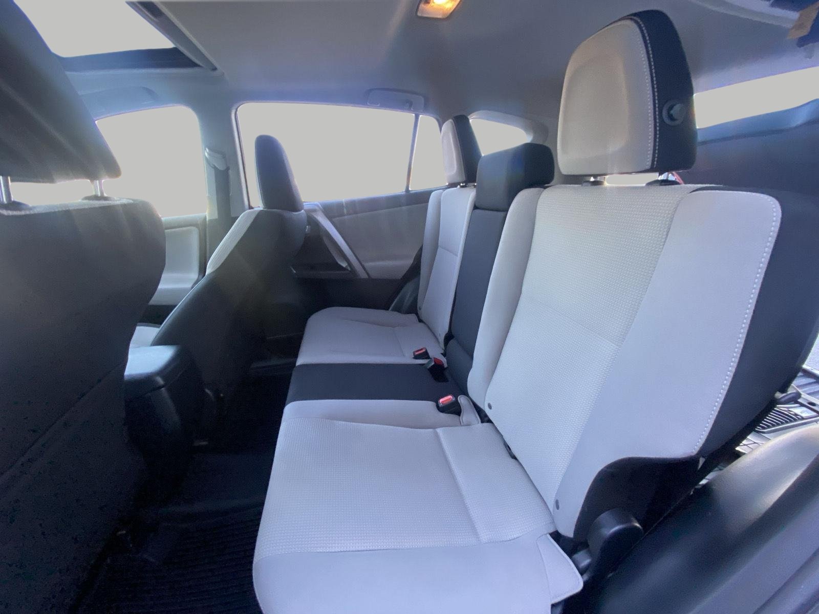 Used 2017 Toyota RAV4 XLE w/ All Weather Liner Package AWD/4WD image 9