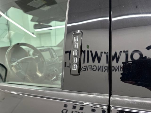 Certified 2019 Ford F150 King Ranch w/ Equipment Group 601A Luxury image 23