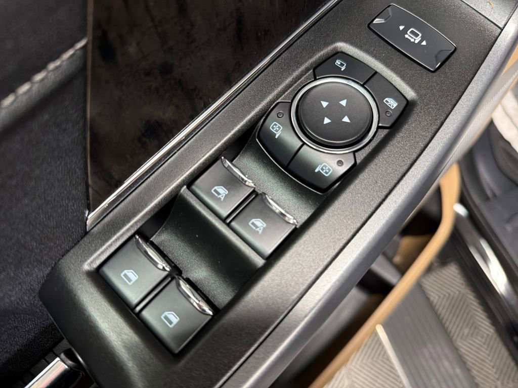 Certified 2024 Ford F250 Lariat w/ Lariat Ultimate Package image 17