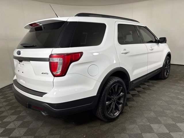 Certified 2019 Ford Explorer XLT w/ Equipment Group 202A AWD/4WD image 2