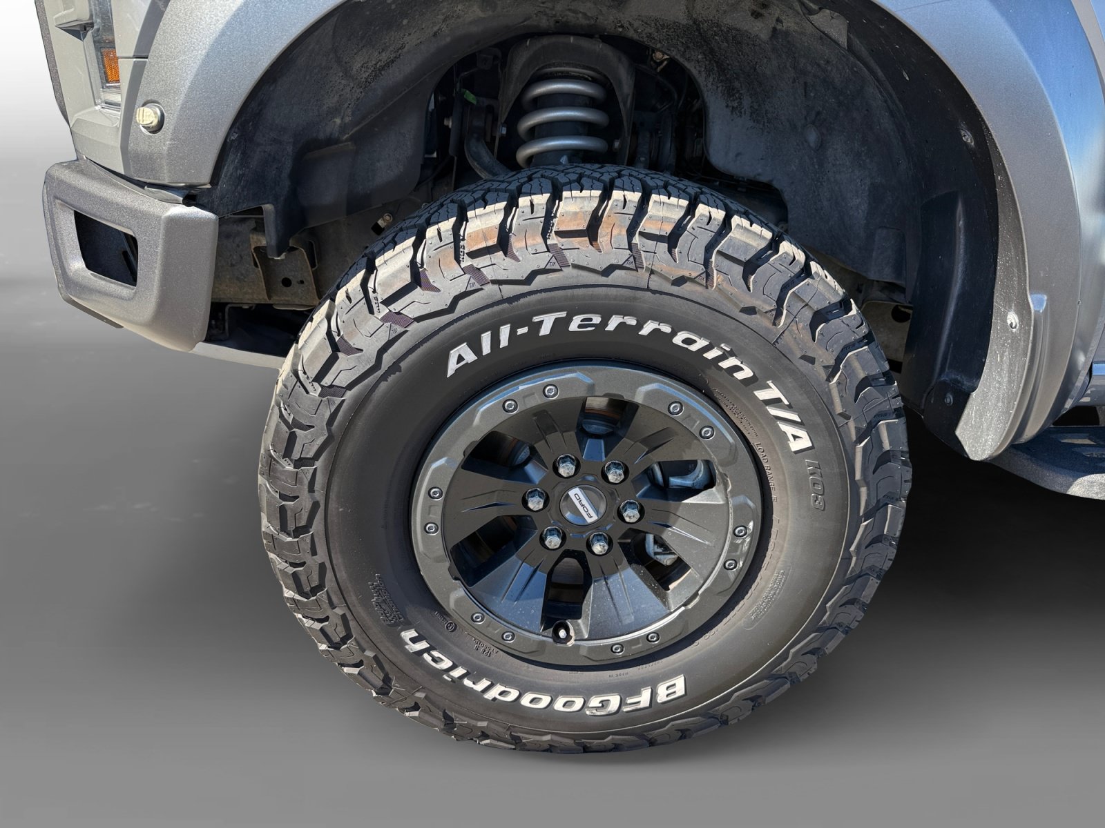 Certified 2018 Ford F150 Raptor w/ Equipment Group 802A Luxury AWD/4WD image 9