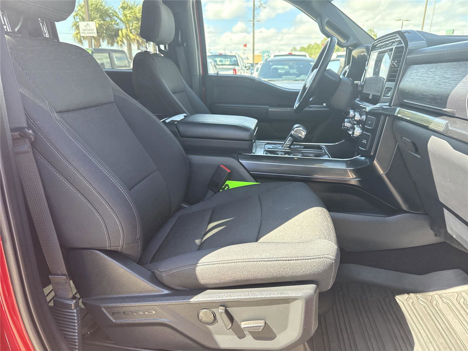 Certified 2021 Ford F150 XLT w/ Equipment Group 302A High image 19