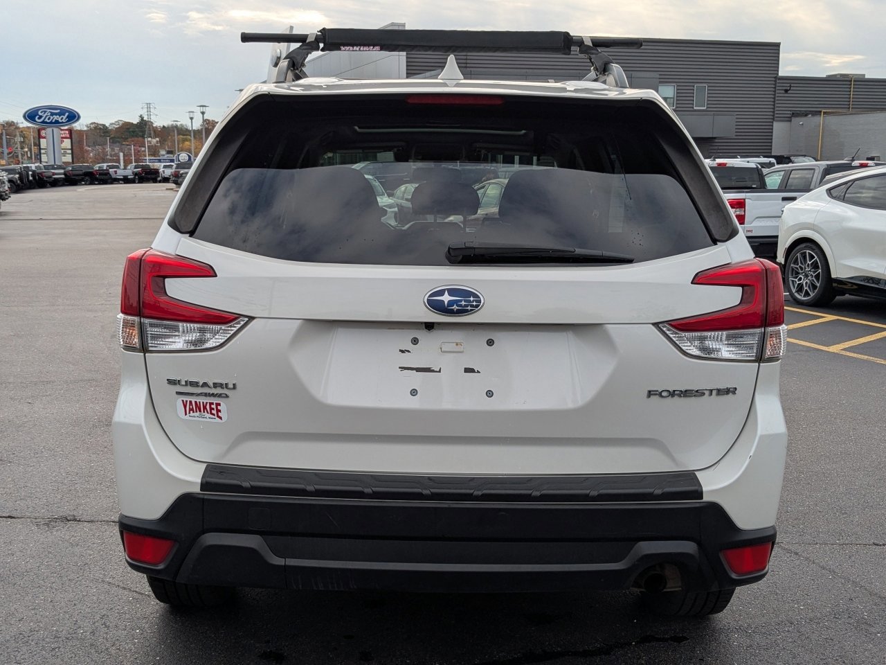 Used 2020 Subaru Forester Premium image 4