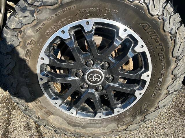 Used 2022 Toyota Tundra SR5 w/ TRD Off-Road Premium Package image 13