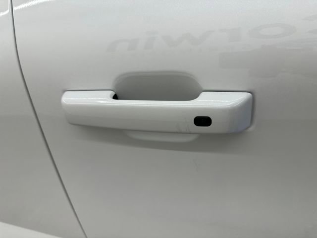 Certified 2025 Ford F150 Lariat w/ Equipment Group 502A High image 9