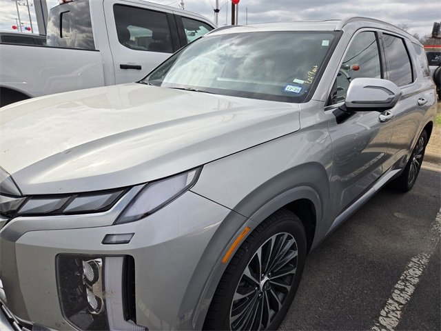 Used 2024 Hyundai Palisade Calligraphy image 2