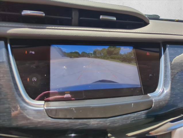 Used 2024 Cadillac XT6 Premium Luxury FWD image 12