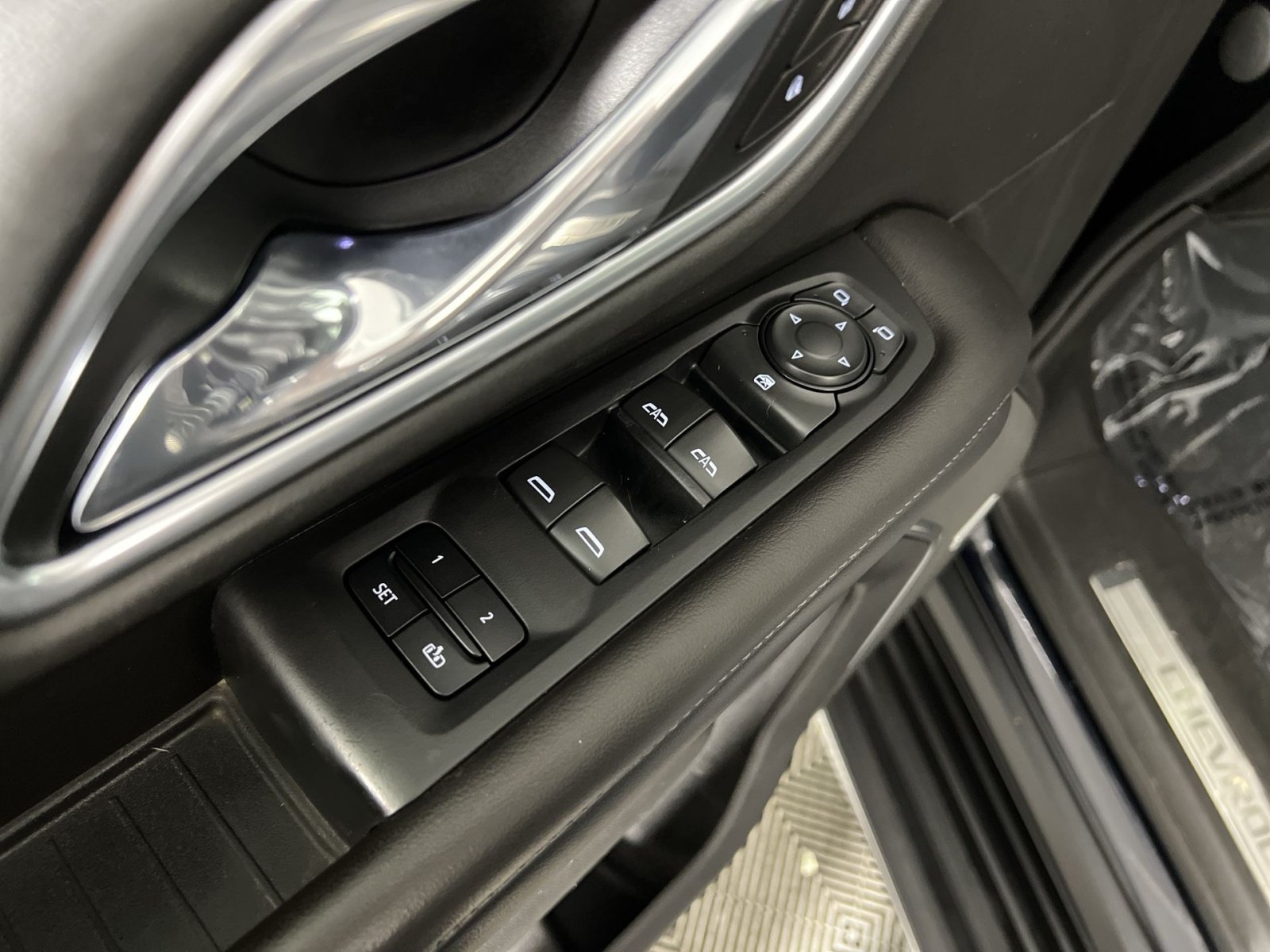 Used 2021 Chevrolet Tahoe LT AWD/4WD image 15