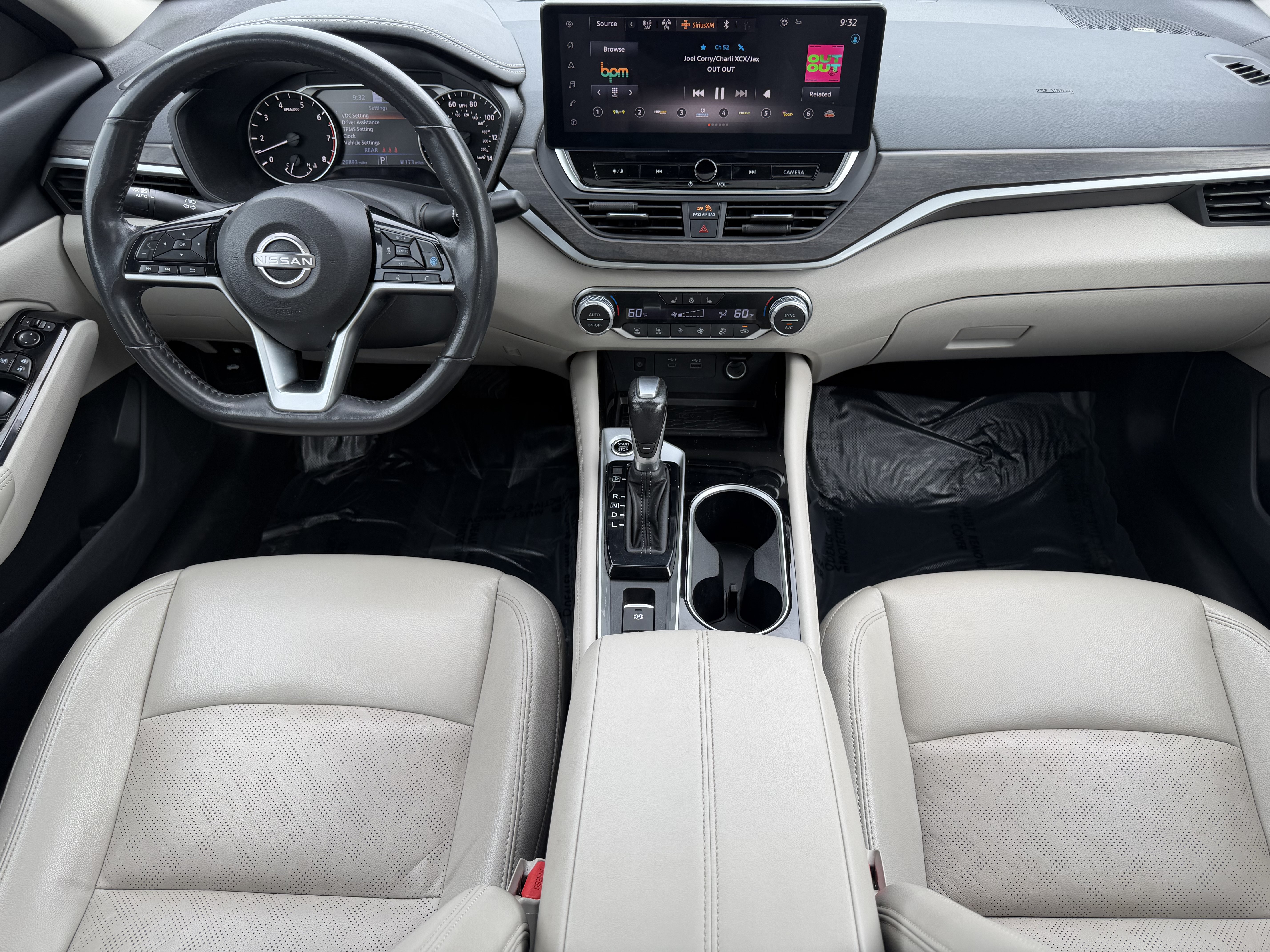Used 2023 Nissan Altima 2.5 SL AWD/4WD image 9