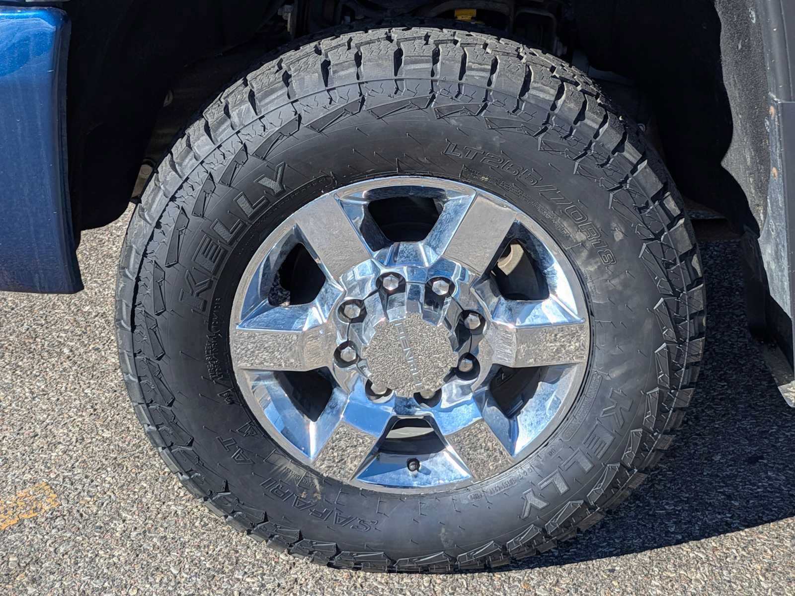 Used 2017 GMC Sierra 3500 Denali w/ Duramax Plus Package AWD/4WD image 17