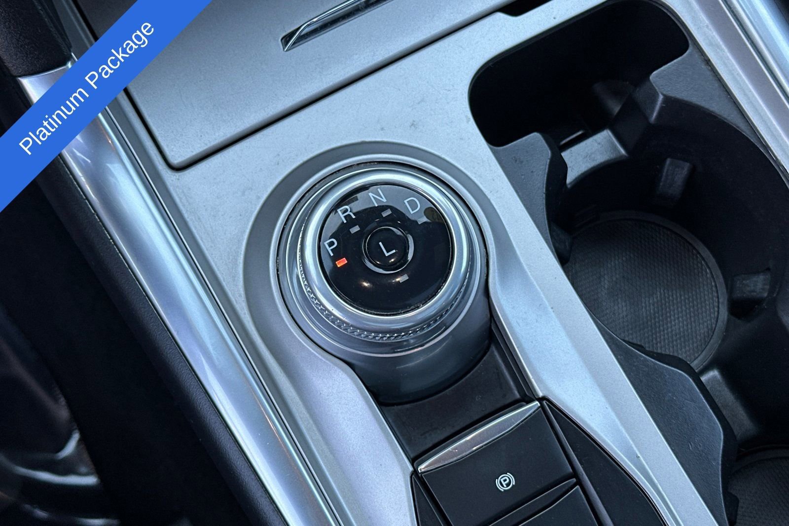 Certified 2022 Ford Explorer Platinum w/ Equipment Group 601A image 22