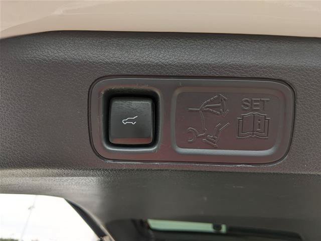 Certified 2022 Ford Expedition Limited AWD/4WD image 19