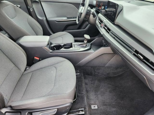 Used 2025 Kia K4 LXS image 13