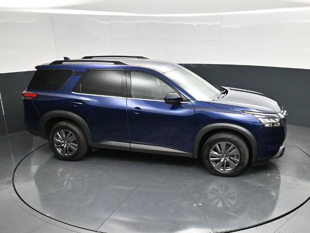 Used 2025 Nissan Pathfinder SV AWD/4WD image 34