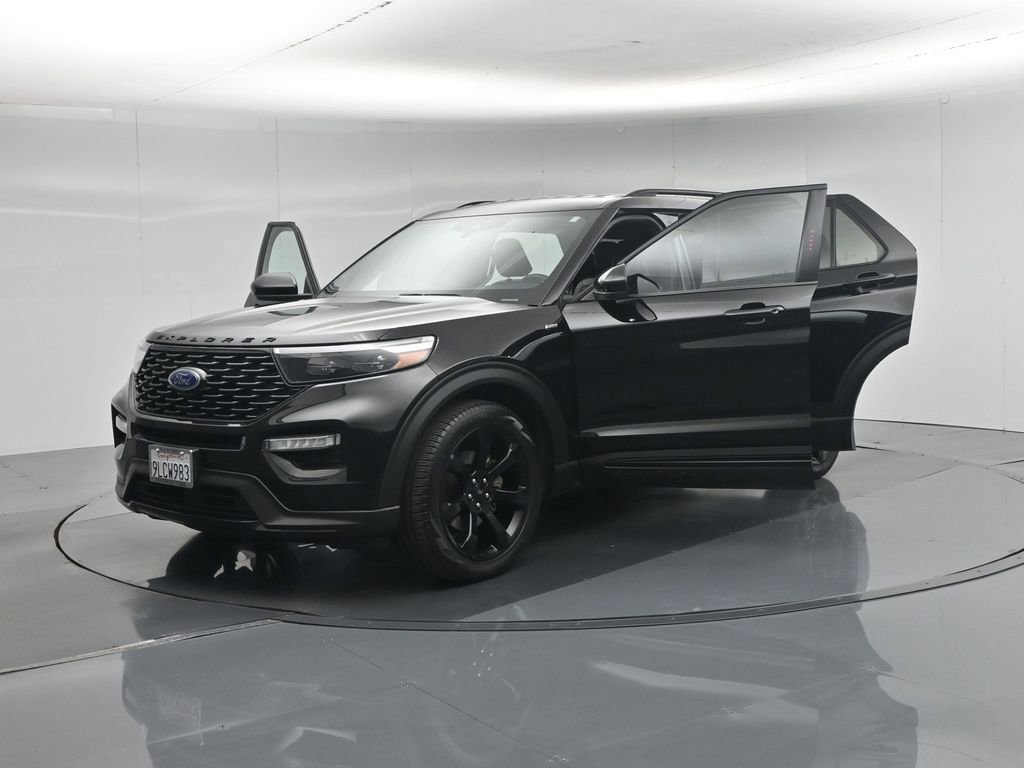 Certified 2024 Ford Explorer ST-Line w/ Class IV Trailer Tow Package RWD image 34