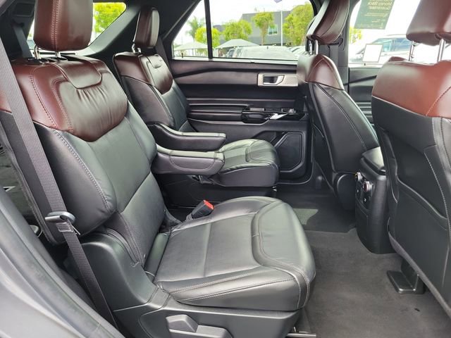 Certified 2022 Ford Explorer Platinum w/ Equipment Group 601A AWD/4WD image 21