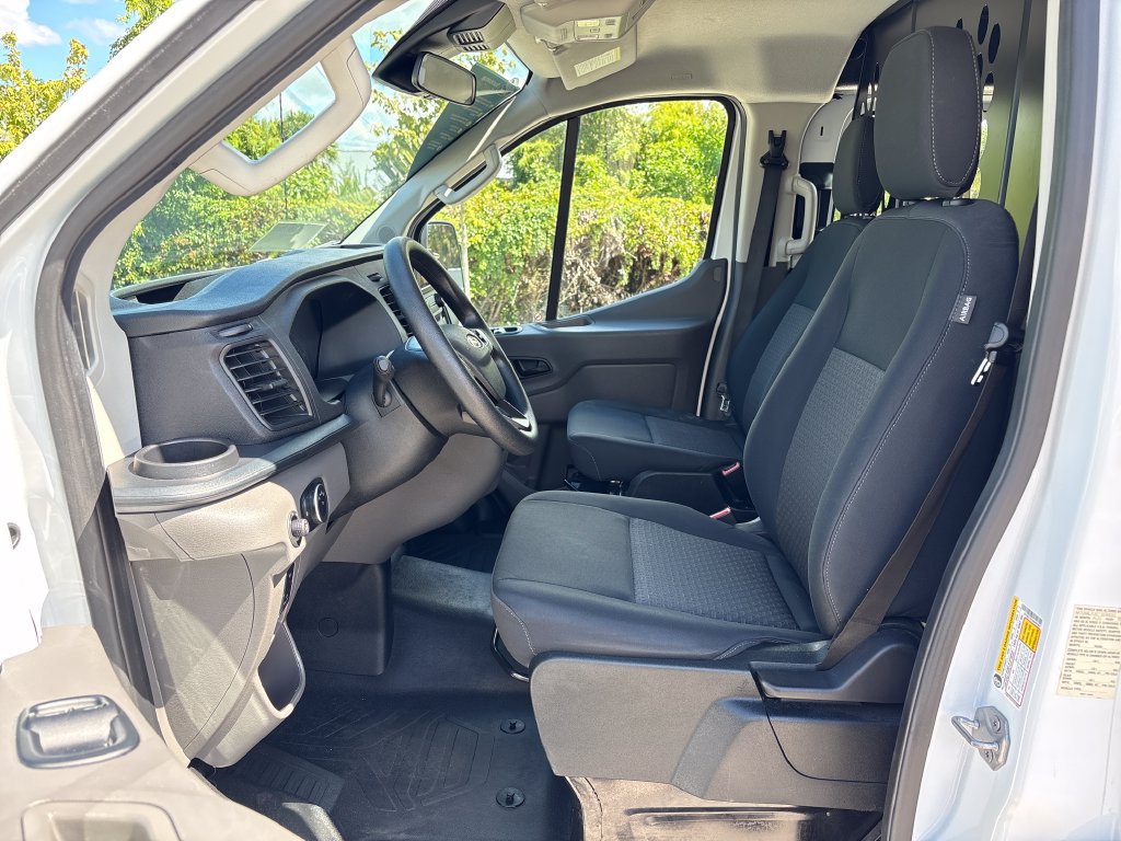 Certified 2025 Ford Transit 250 Low Roof w/ Exterior Upgrade Package RWD image 28