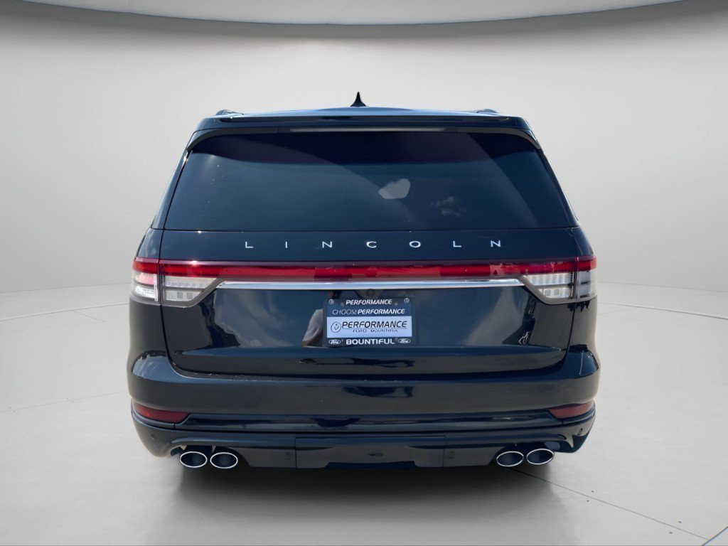 Certified 2020 Ford Explorer Platinum w/ Premium Technology Package AWD/4WD image 16