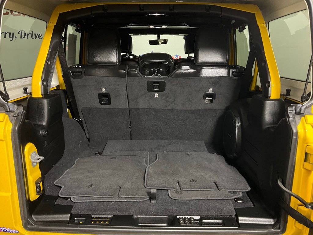 Used 2020 Jeep Wrangler Unlimited Sahara AWD/4WD image 11