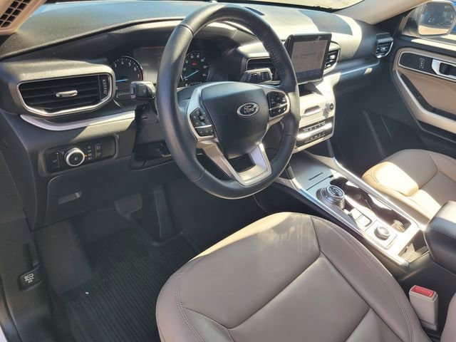 Certified 2023 Ford Explorer XLT w/ Equipment Group 202A image 9