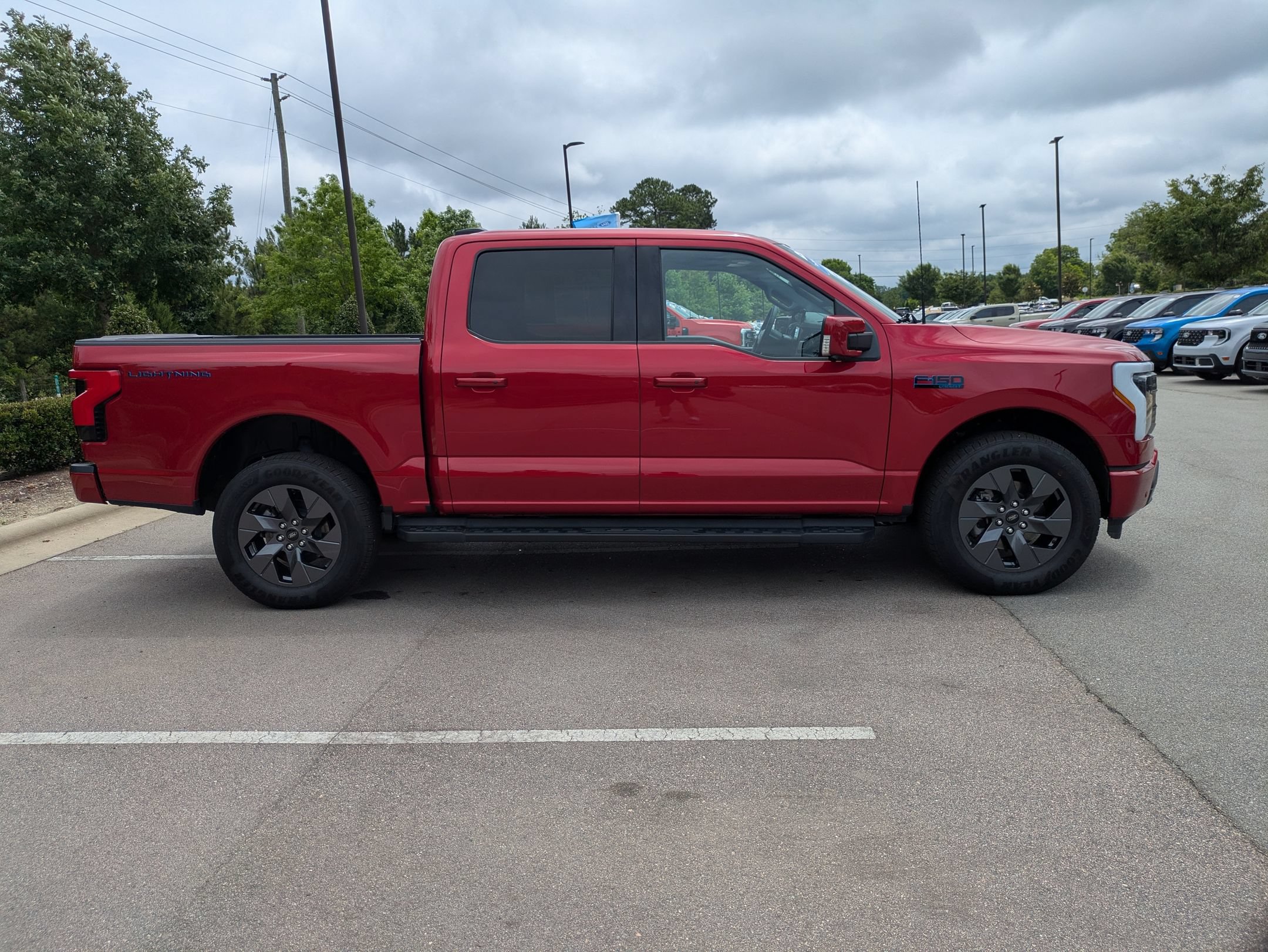 Certified 2025 Ford F150 Lightning Lariat AWD/4WD image 3