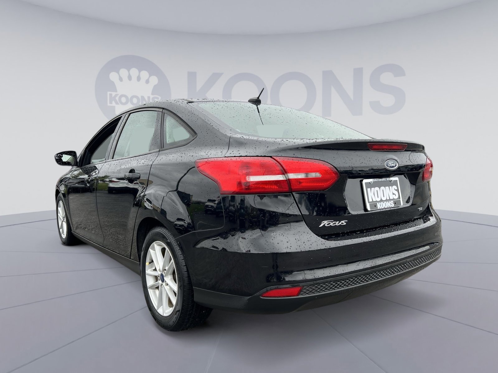 Certified 2018 Ford Focus SE image 5