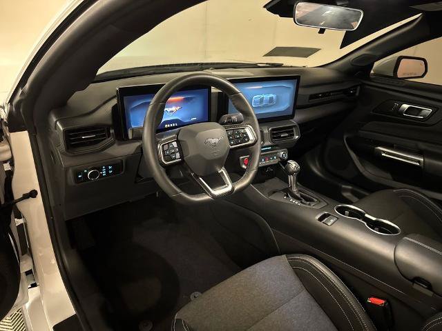 Certified 2024 Ford Mustang Coupe RWD image 5
