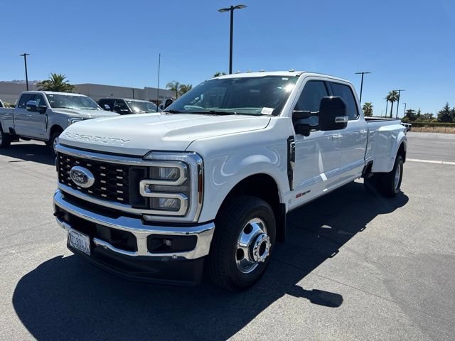 Certified 2026 Ford F350 Lariat w/ Lariat Ultimate Package AWD/4WD image 2