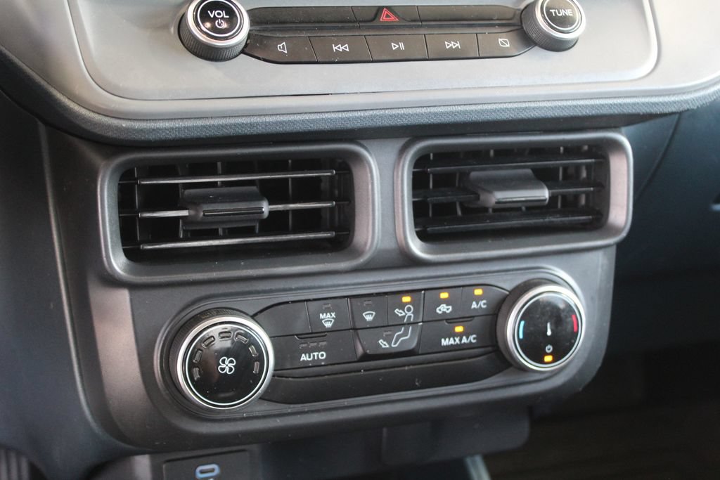 Certified 2023 Ford Maverick XL FWD image 14