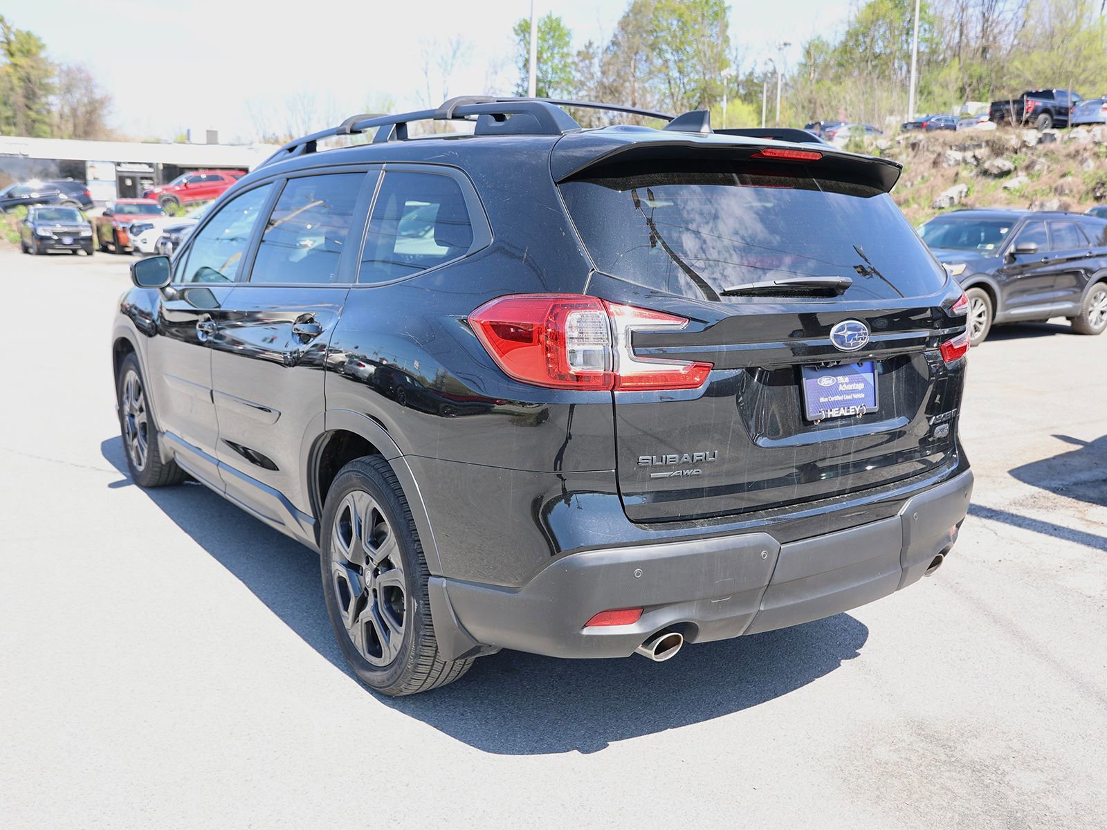 Used 2023 Subaru Ascent Onyx Edition image 5