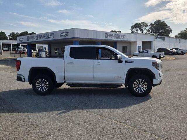 Used 2022 GMC Sierra 1500 AT4 AWD/4WD image 14
