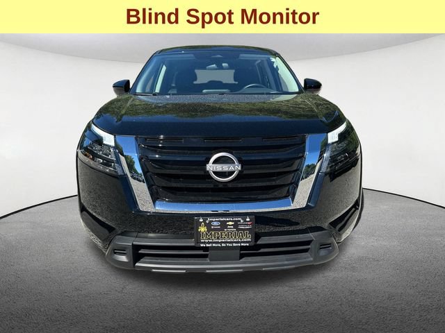 Used 2025 Nissan Pathfinder S w/ Cargo Package AWD/4WD image 4