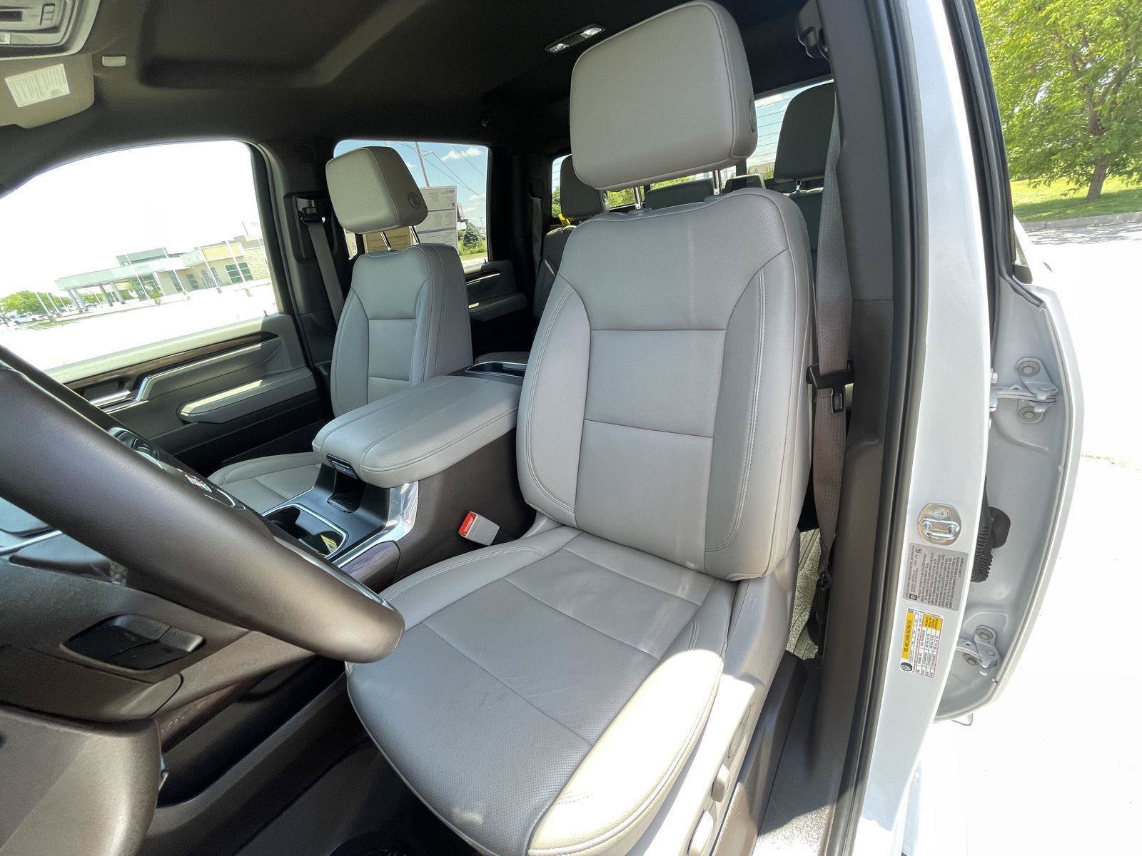 Used 2024 GMC Sierra 2500 SLT w/ SLT Premium Package AWD/4WD image 18