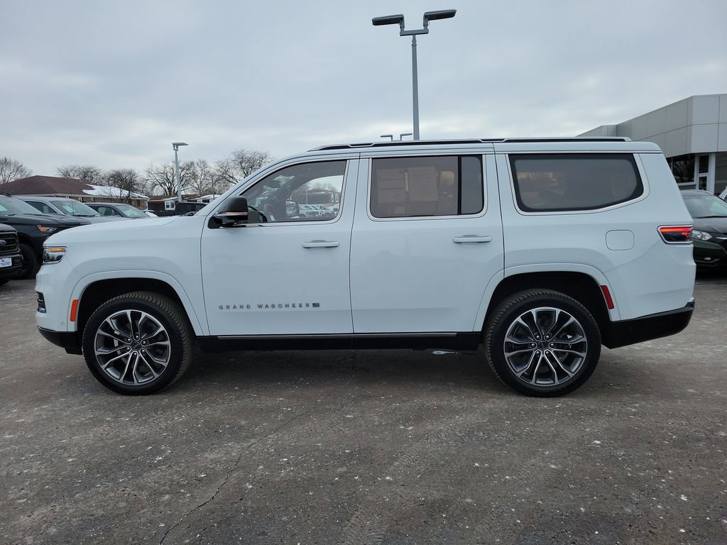 Used 2023 Jeep Grand Wagoneer Series III image 7