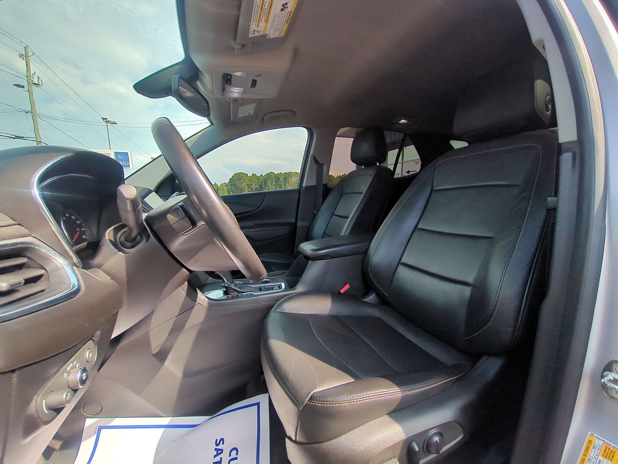 Used 2018 Chevrolet Equinox Premier FWD image 25