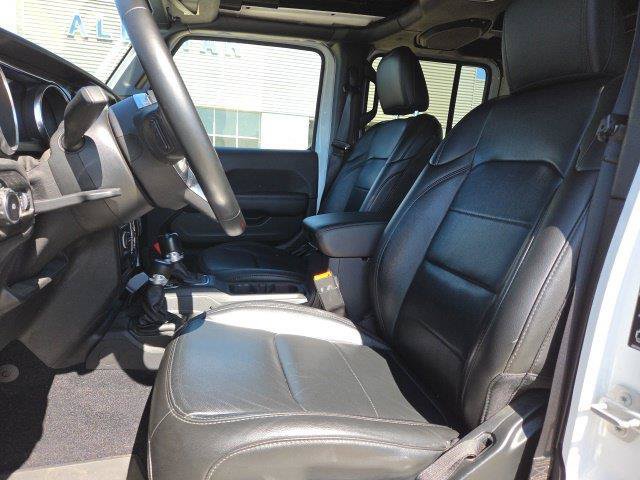 Used 2020 Jeep Wrangler Unlimited Sahara AWD/4WD image 33