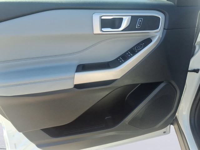 Certified 2024 Ford Explorer XLT w/ Equipment Group 202A AWD/4WD image 11