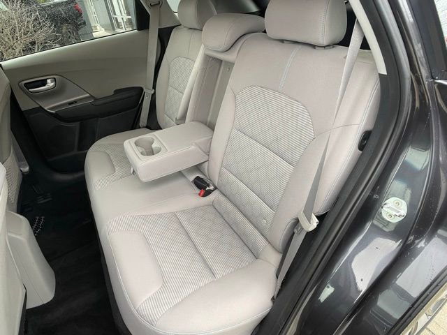 Used 2018 Kia Niro LX FWD image 35