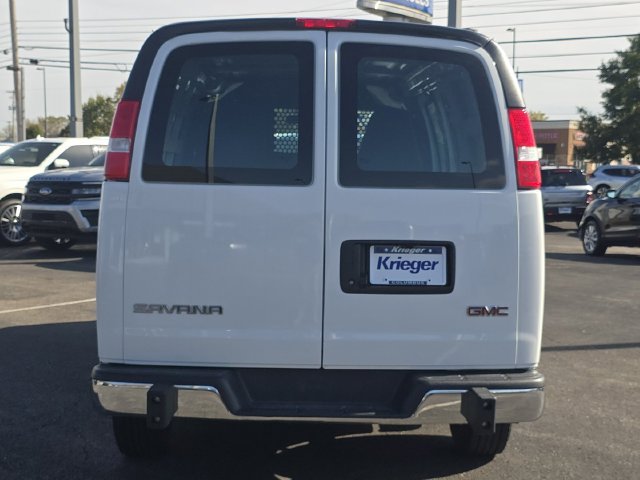 Used 2025 GMC Savana 2500 w/ Driver Convenience Package RWD image 12