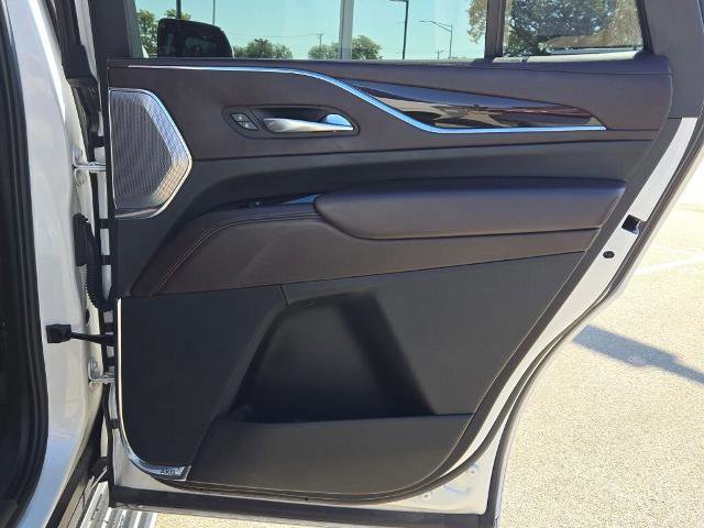 Used 2021 Cadillac Escalade Sport Platinum w/ LPO, ONYX Package image 16