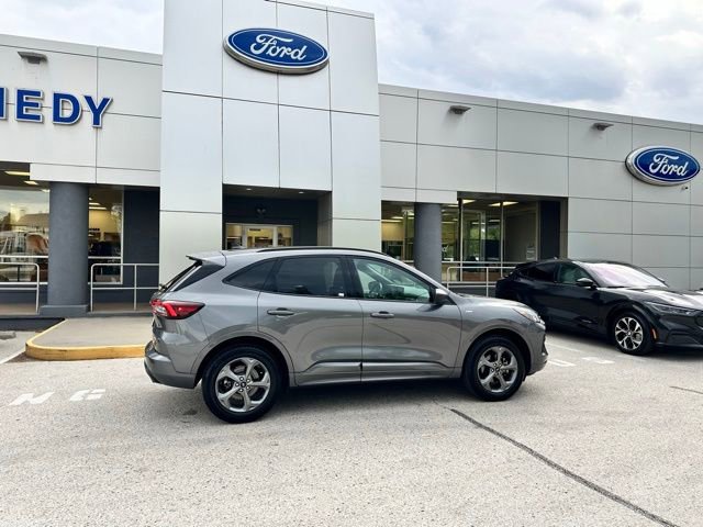 Certified 2024 Ford Escape ST-Line w/ Tech Pack #1 AWD/4WD image 21