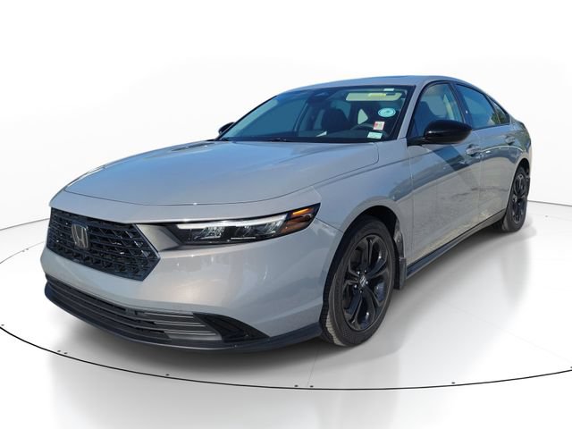 Used 2025 Honda Accord SE image 4