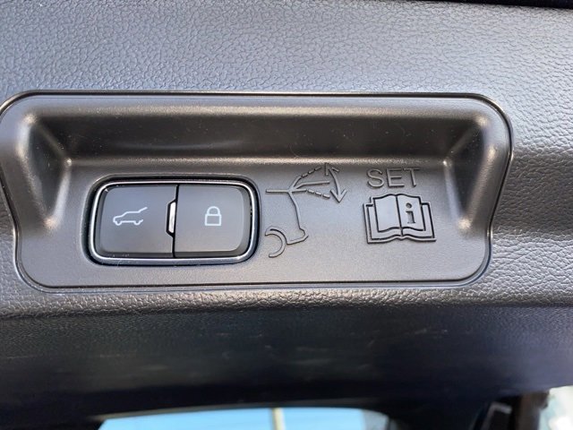 Certified 2023 Ford Explorer Limited w/ Equipment Group 301A image 25